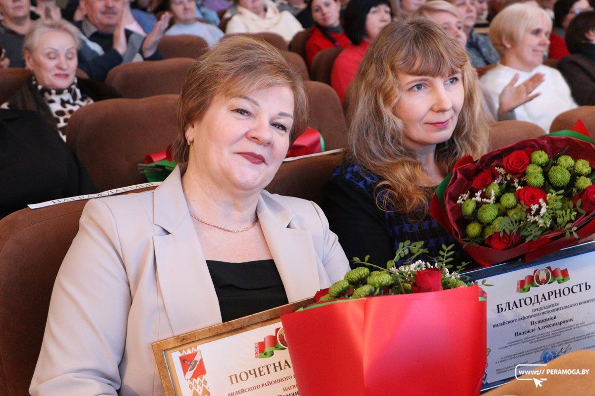 «Искусство человечности». Смотрите, как в Вилейке отметили День работников социальной защиты