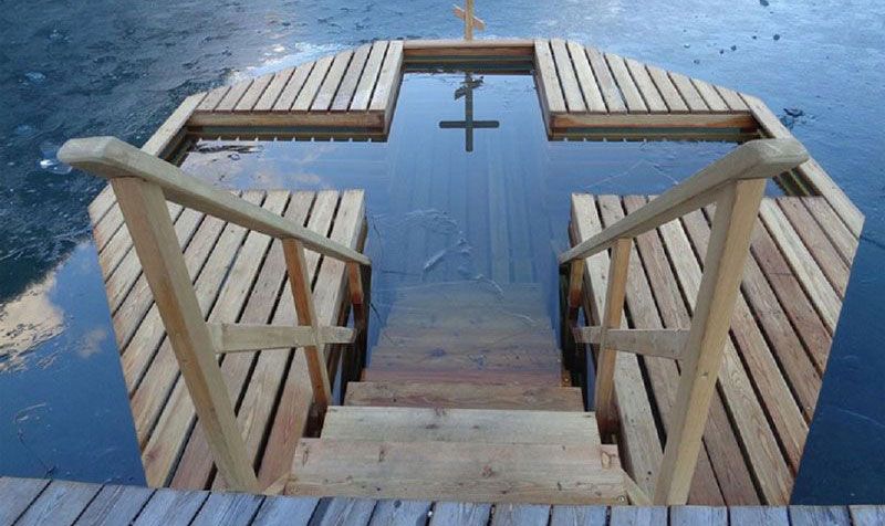 Крещение – 2026: как окунуться в прорубь на Крещение и не попасть к врачу