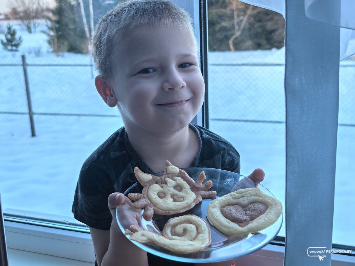 Нашли в сети оригинальную идею подачи блинчиков и приготовили