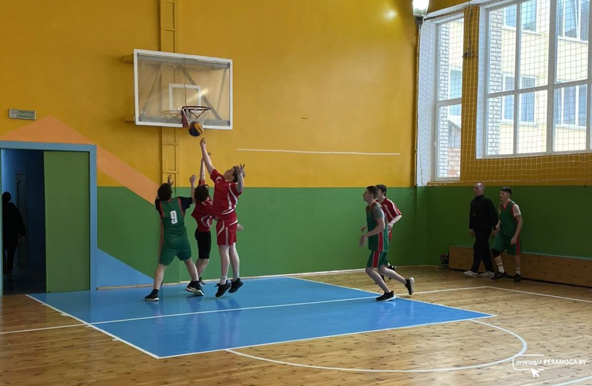 Итоги баскетбольного турнира 3х3: на Вилейщине названы сильнейшие команды юношей и девушек