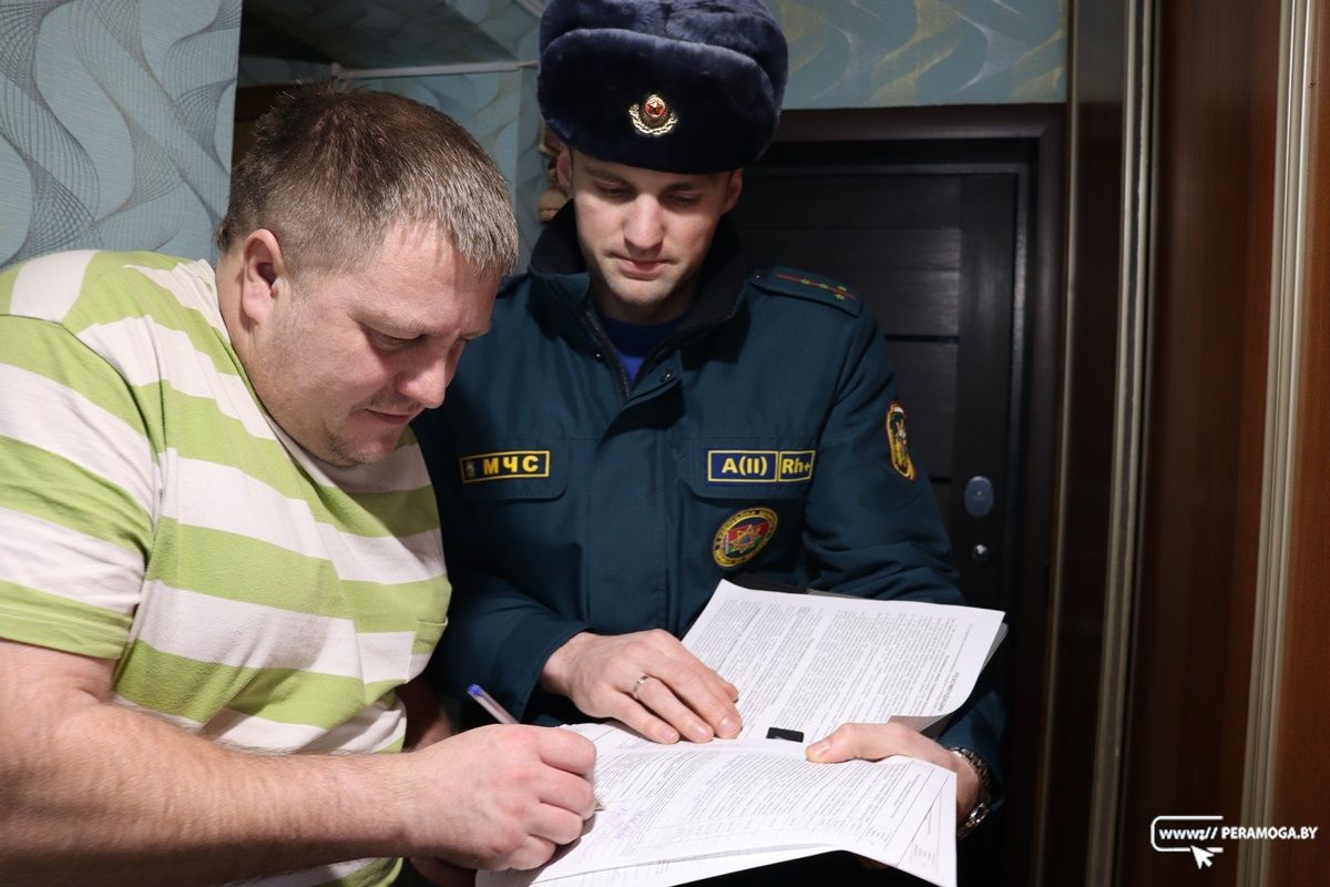 Профилактика пожаров в Вилейском районе: МЧС проверяет печи и извещатели