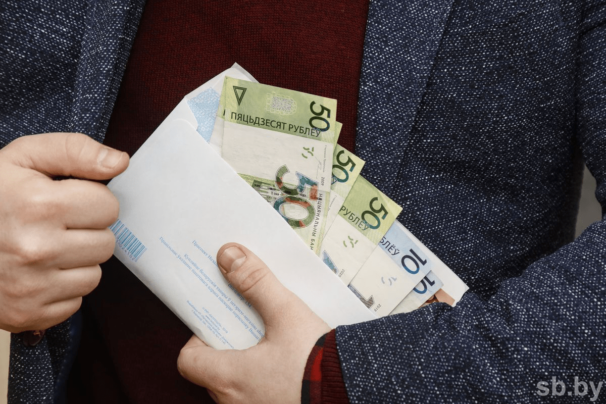 Зарплата «в конвертах» и её последствия: рассказали в инспекции МНС по Вилейскому району