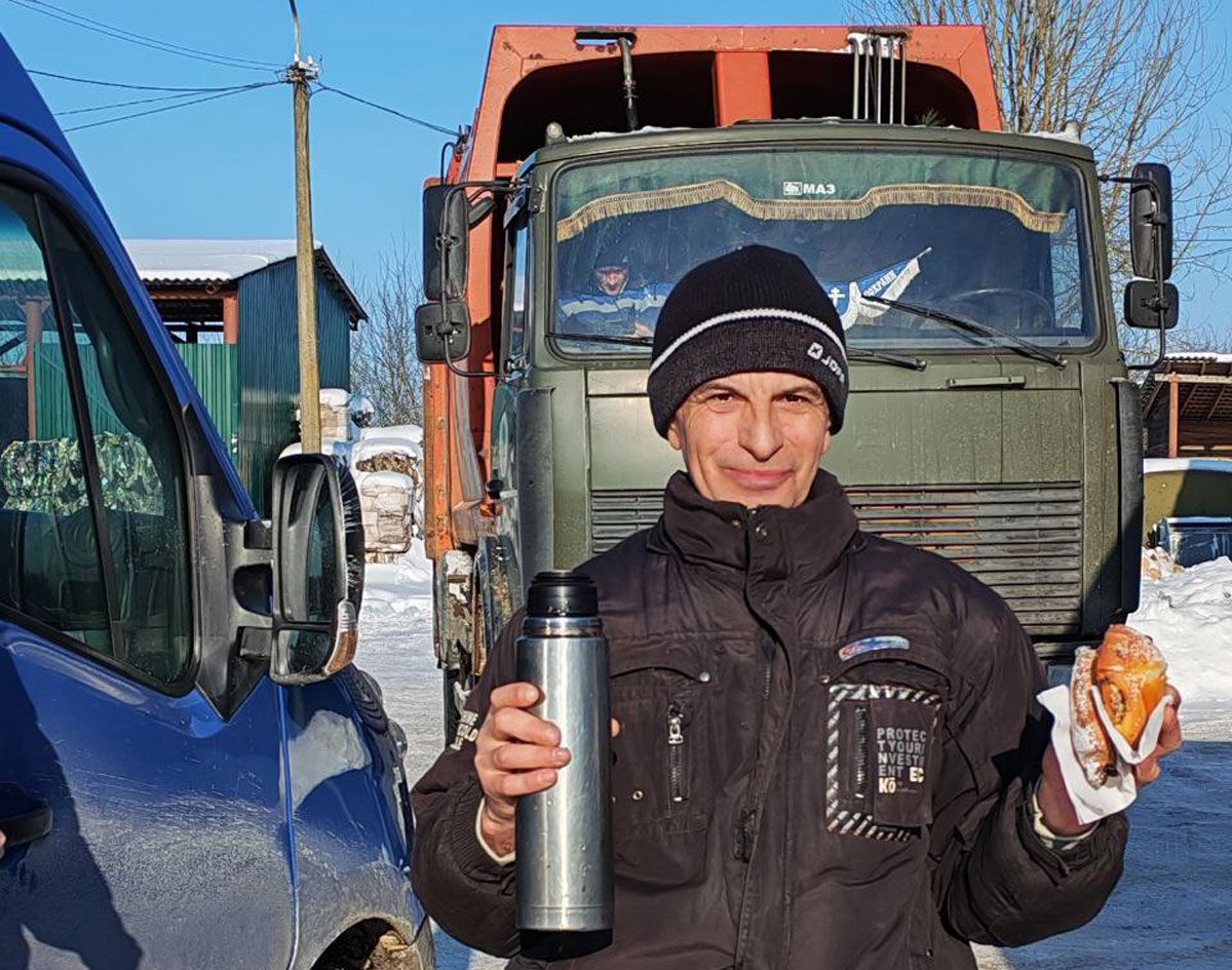 Сотрудники Вилейского ЖКХ выехали к тем, кто трудится на передовой зимы