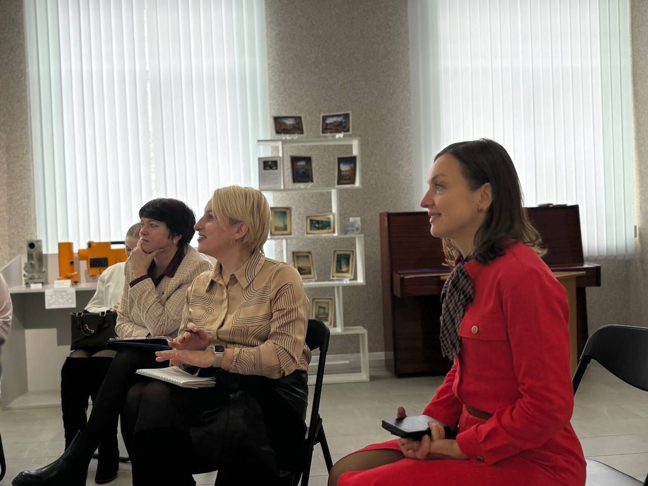 От истории — к инициативам: депутат Палаты представителей Национального собрания Республики Беларусь встретилась с молодёжным активом Вилейщины