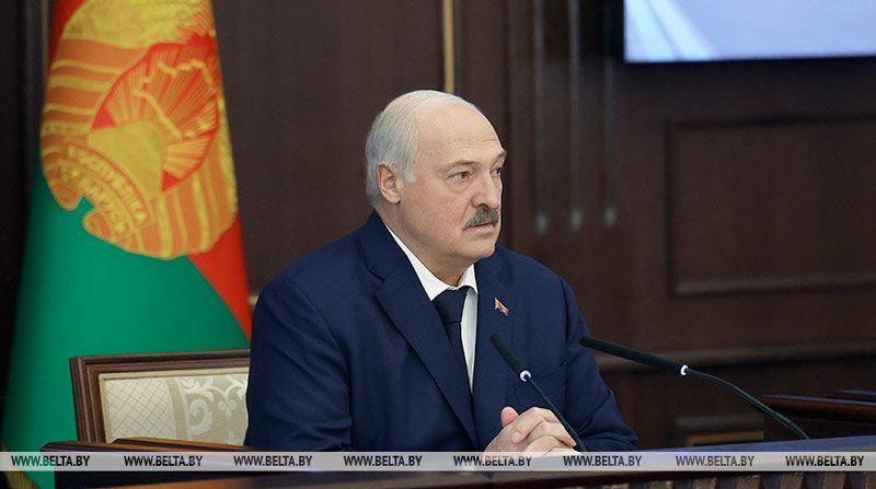 Люди едят продукты, а не статистику. Лукашенко поручил обеспечить жесткий контроль за ценами