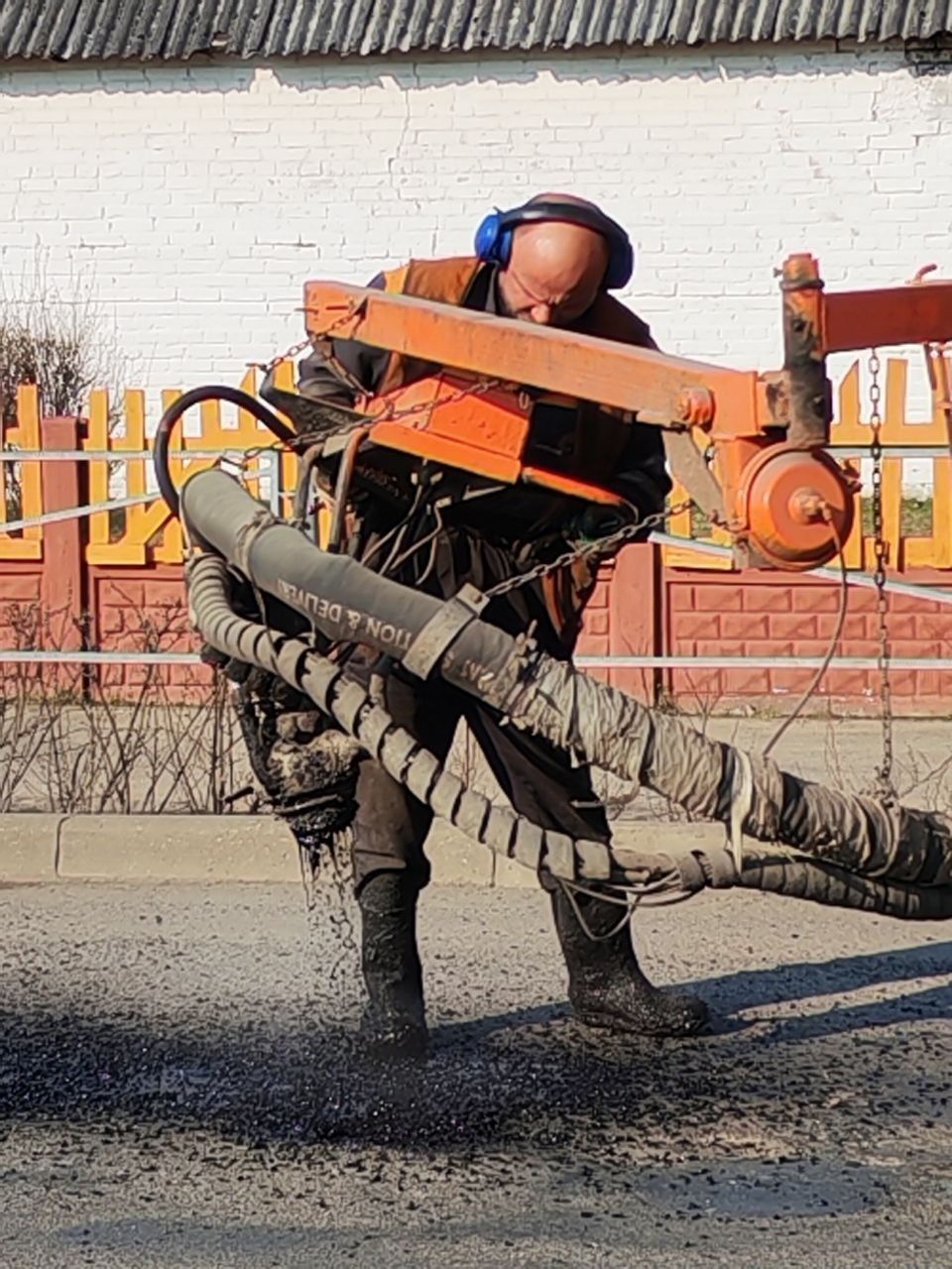 Более 40 км дорог на Минщине привели в порядок 28 марта в рамках акции «Весенний марафон»