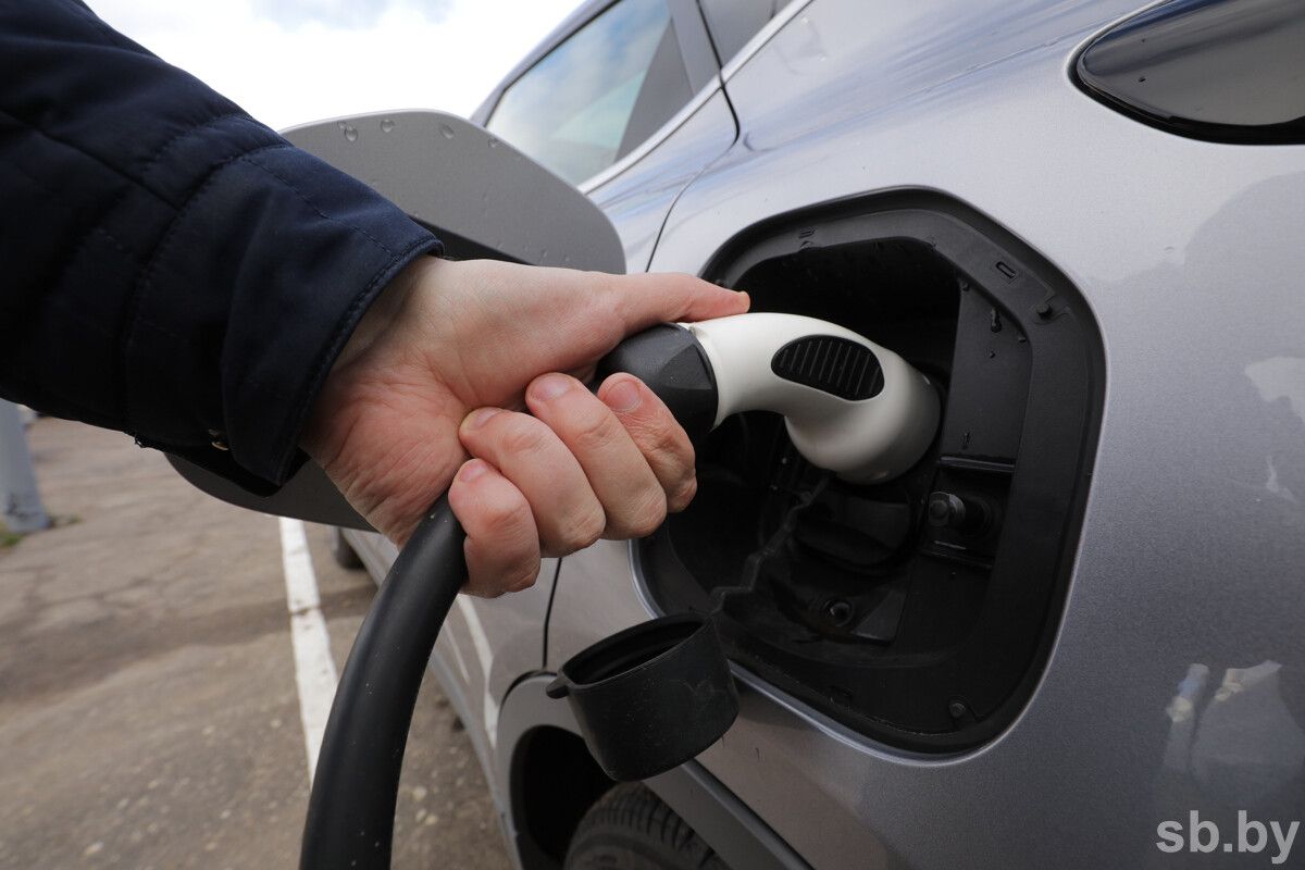 На 12,2% дороже. В Беларуси с 10 марта вырастут цены на зарядку электроавтомобилей