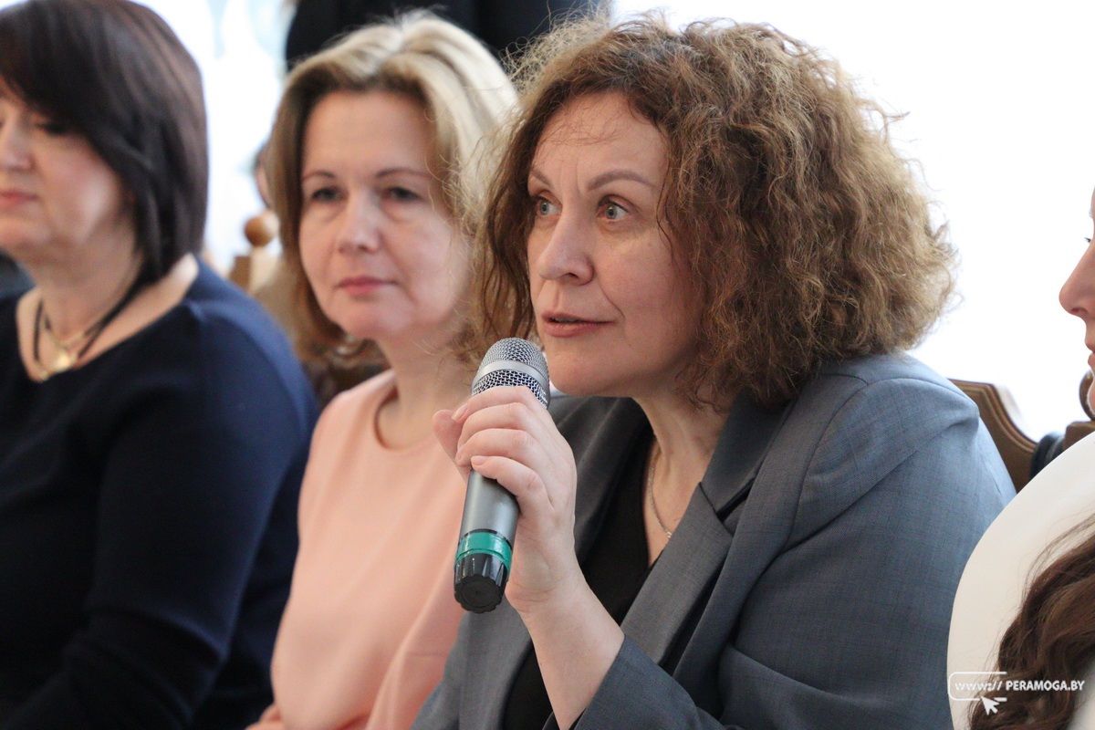 «Букет из самых нежных слов»: диалоговая площадка о женских судьбах и семейных ценностях