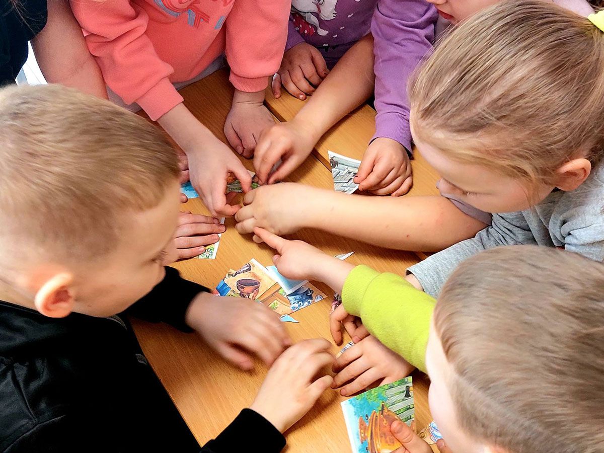 Танцы, караоке и уроки доброты: как прошла «Весенняя капель» в Вилейской гимназии №2