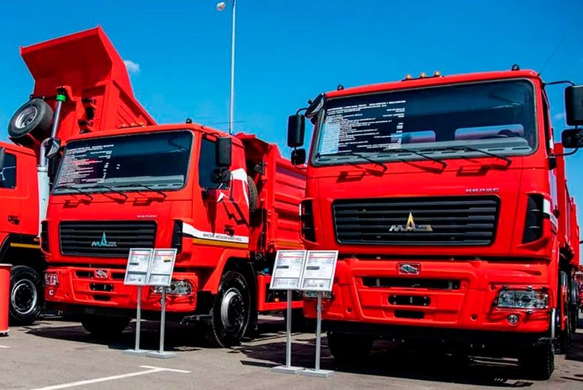МАЗ поставит в Азербайджан 100 машинокомплектов спецтехники