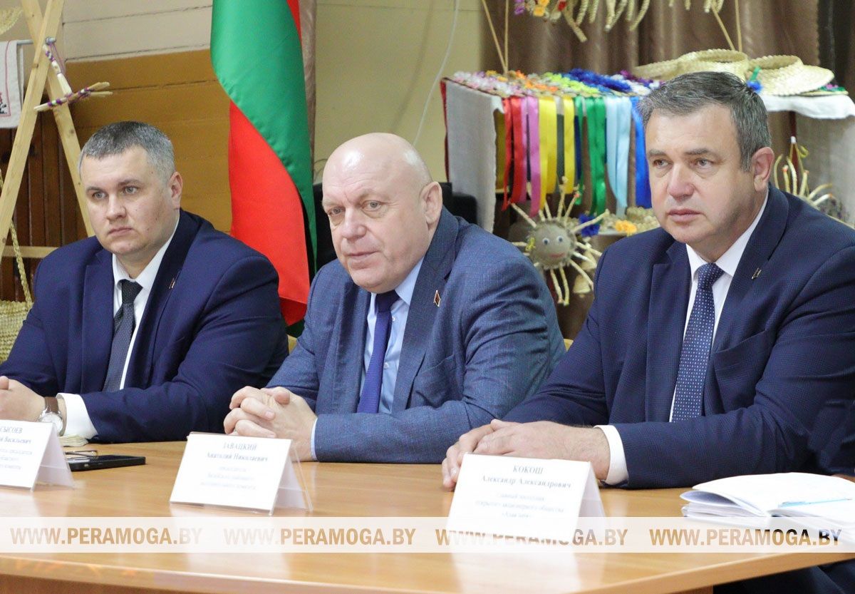 Единый день информирования: Василий Сысоев встретился с коллективом ОАО «Алая заря»