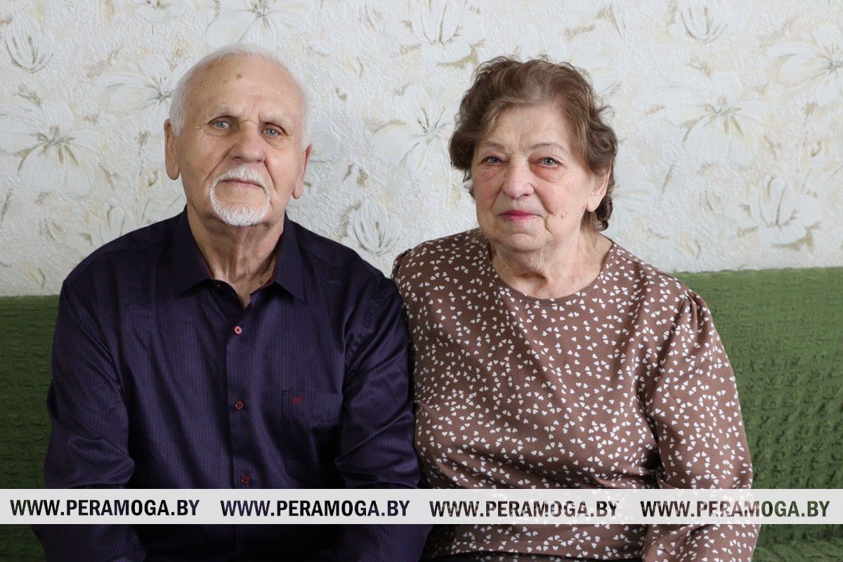 «Он мой бриллиант, не требующий огранки» Пара Веславы и Мечислава Крупских из Вилейки готовится отметить 60 лет совместной жизни