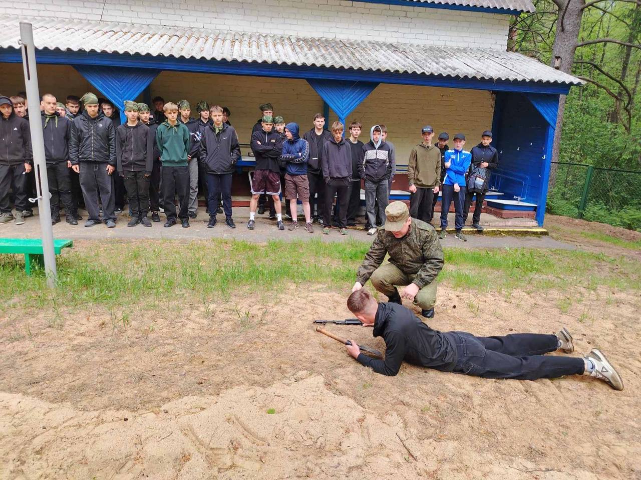 Смотрите, как проходят учебно-полевые сборы учащихся 10-х классов в Вилейском районе Смотрите, как проходят учебно-полевые сборы учащихся 10-х классов в Вилейском районе