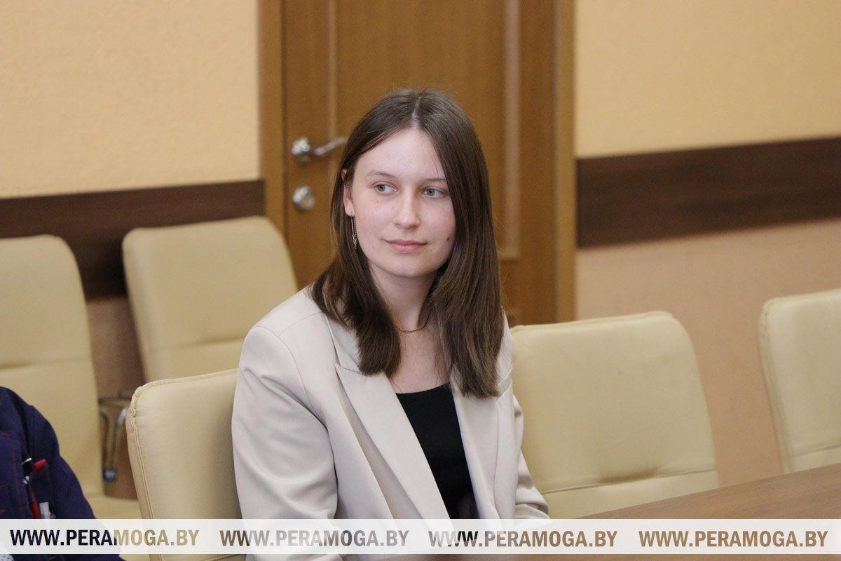 Встреча с молодыми специалистами «Шаг в профессию» прошла в Вилейке Встреча с молодыми специалистами «Шаг в профессию» прошла в Вилейке