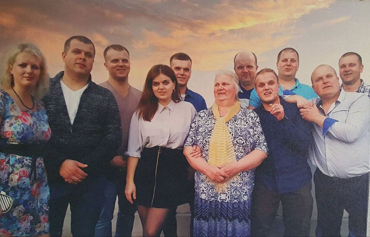 Гісторыя Ірыны Чарток з Вілейскага раёна, якая выгадавала дзесяцярых дзяцей і застаецца духоўным цэнтрам вялікай сям