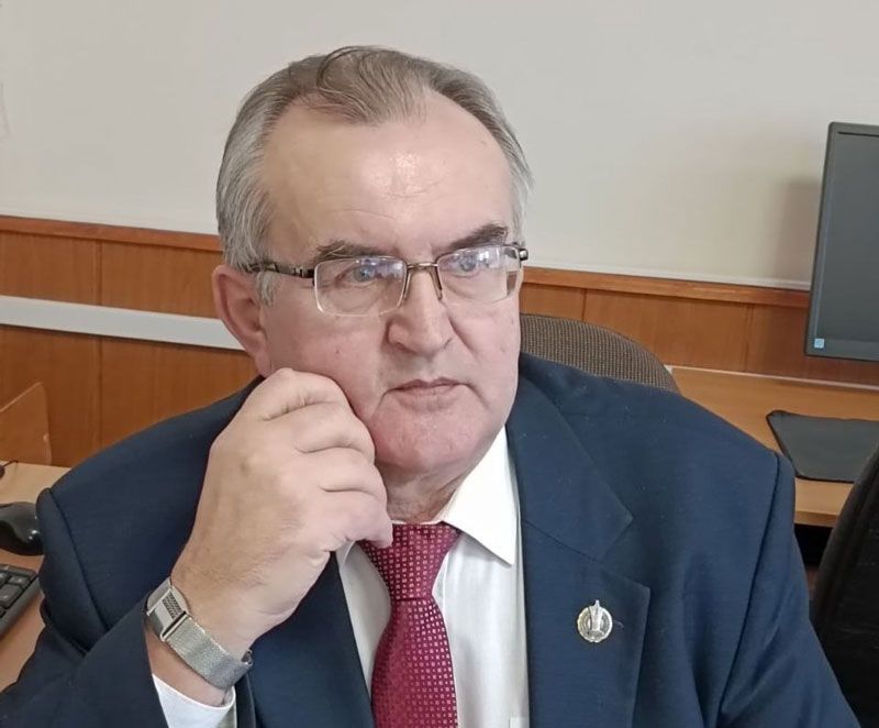 Ад дзеда і ўнукаў – дзеткам навука: творчы год Віктара Кажуры і яго ўнучкі Ангеліны Ад дзеда і ўнукаў – дзеткам навука: творчы год Віктара Кажуры і яго ўнучкі Ангеліны