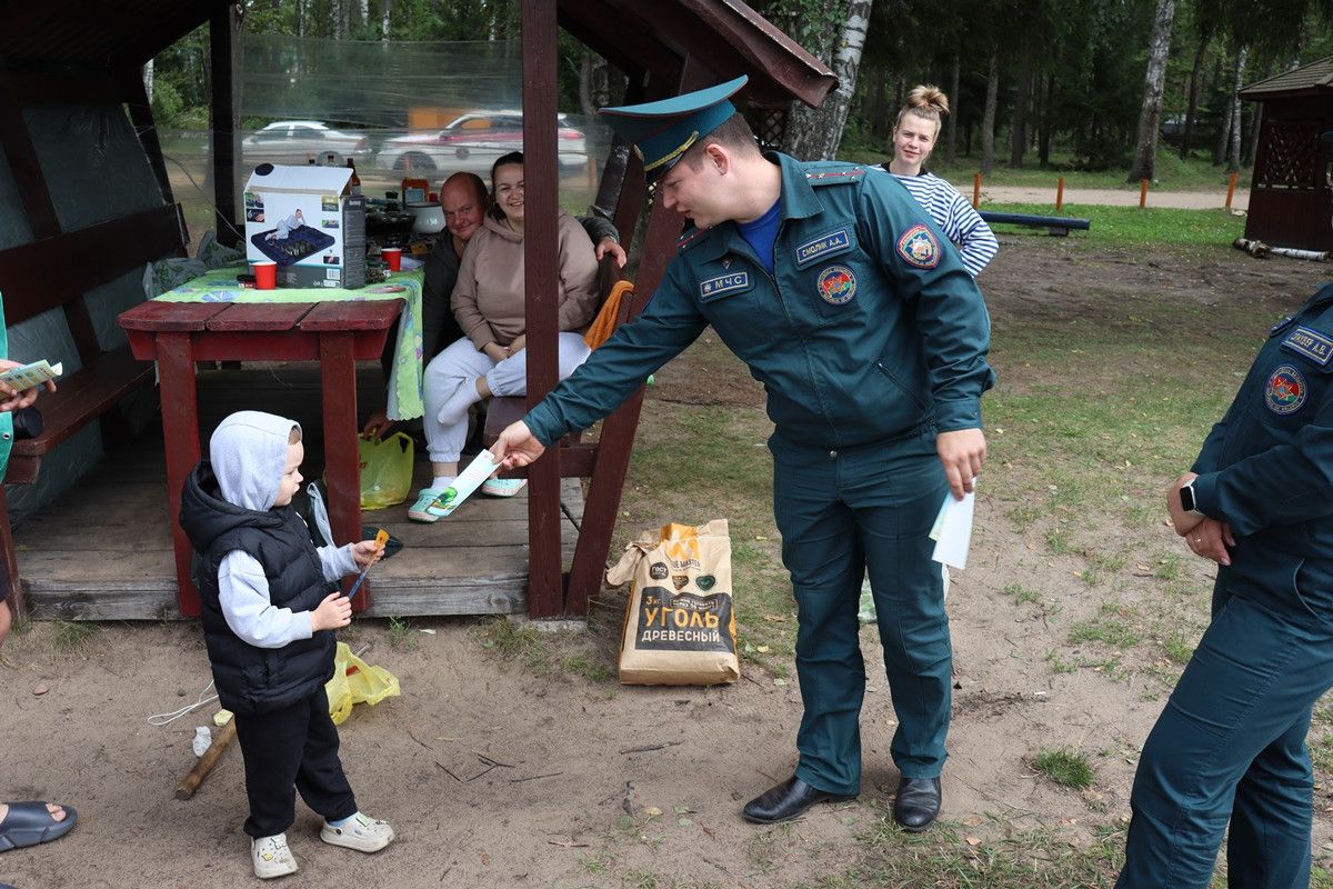 Безопасность на воде: спасатели Вилейского района усилили контроль в выходные