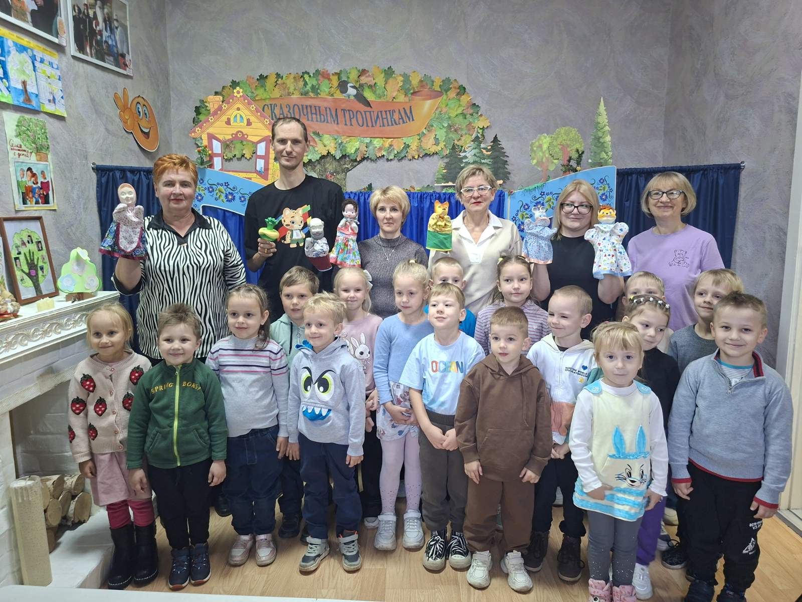 Кукольный театр «Колобок» в Вилейке открыл новый сезон Кукольный театр «Колобок» в Вилейке открыл новый сезон