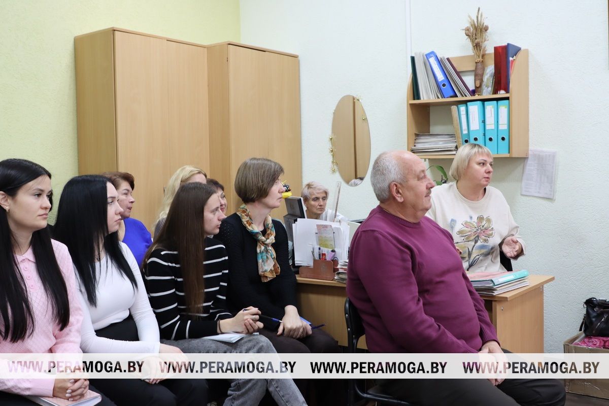 «Не замалчивать проблемы»: Людмила Слепцова ответила на вопросы коллектива ТЦСОН